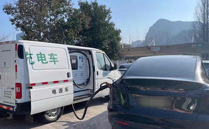 东营汽车搭电